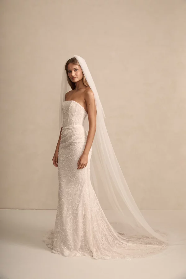 ISOBEL VEIL - Image 2
