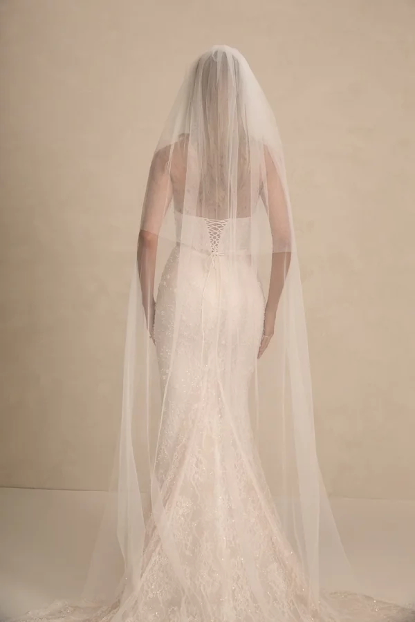 ISOBEL VEIL - Image 3