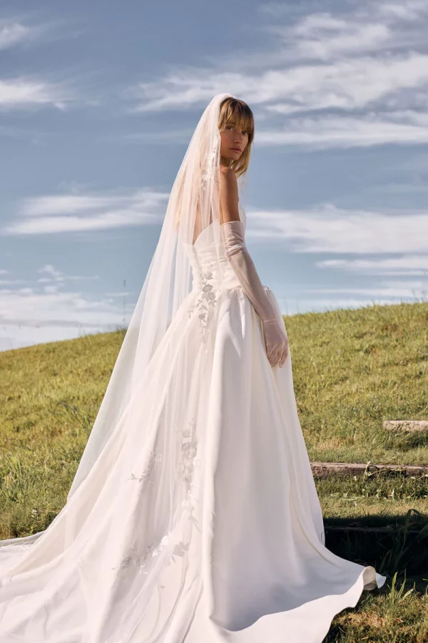 ARIA VEIL - Image 8
