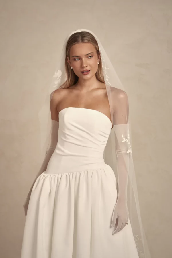 ARIA VEIL - Image 2